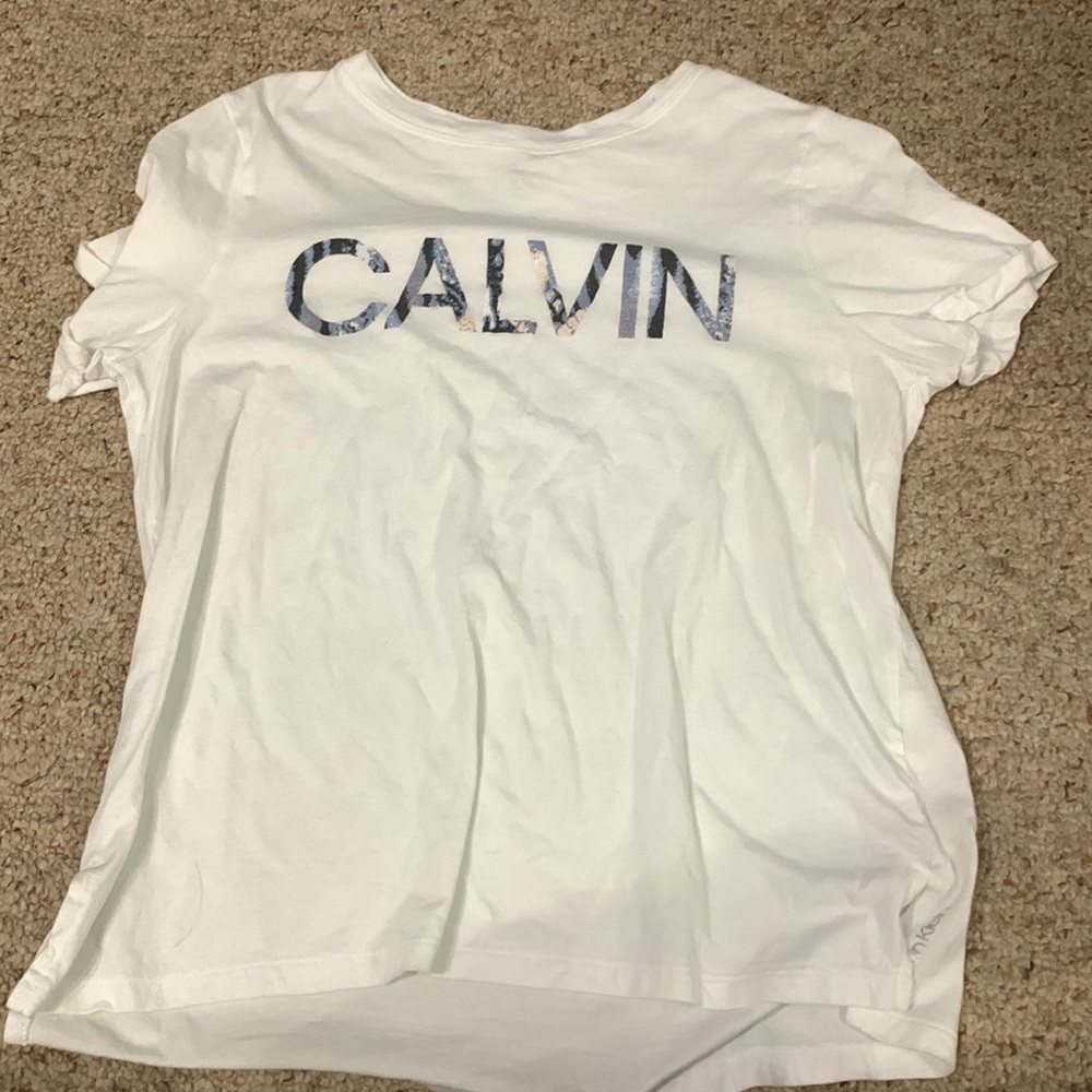 Calvin Klein t shirt